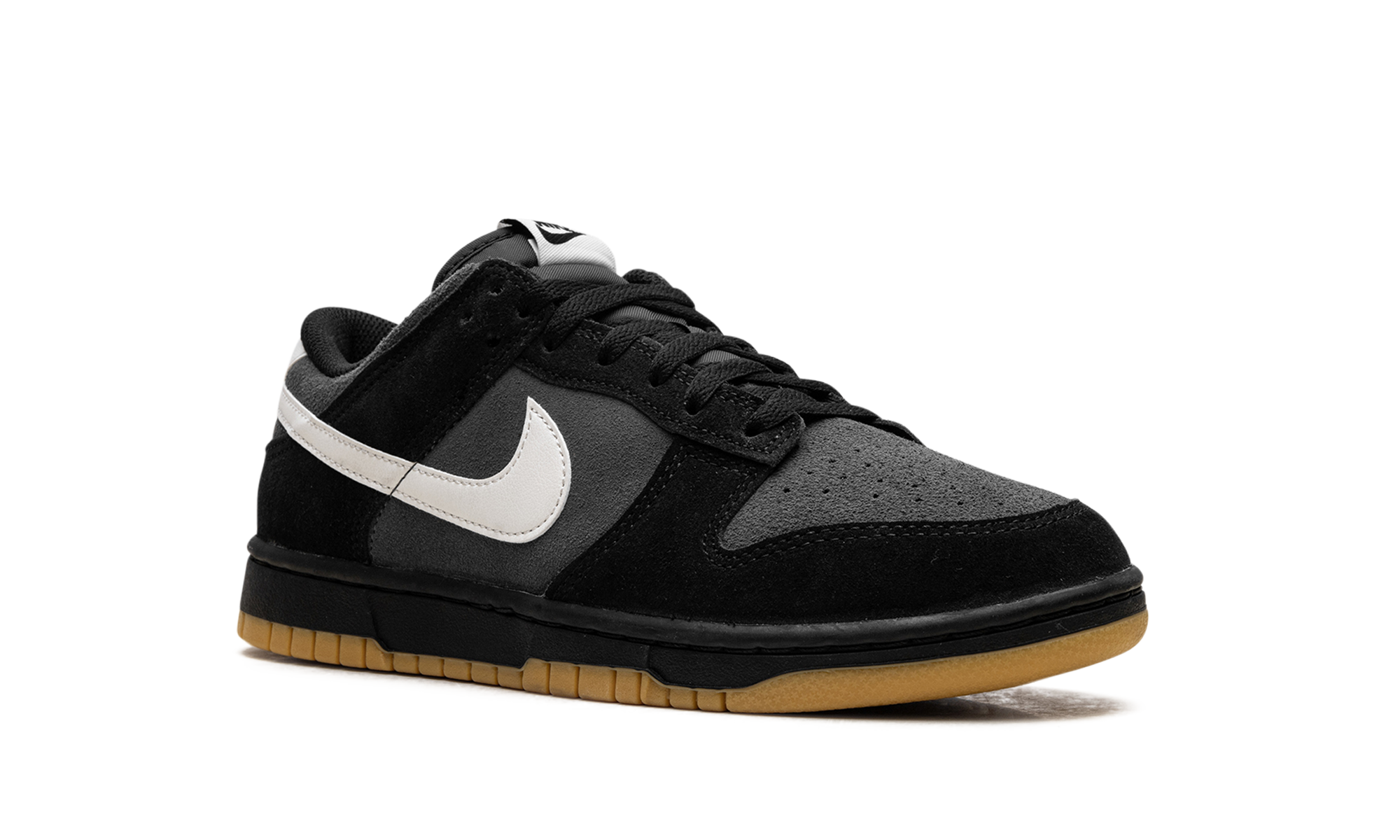 Dunk Low SE 7FS