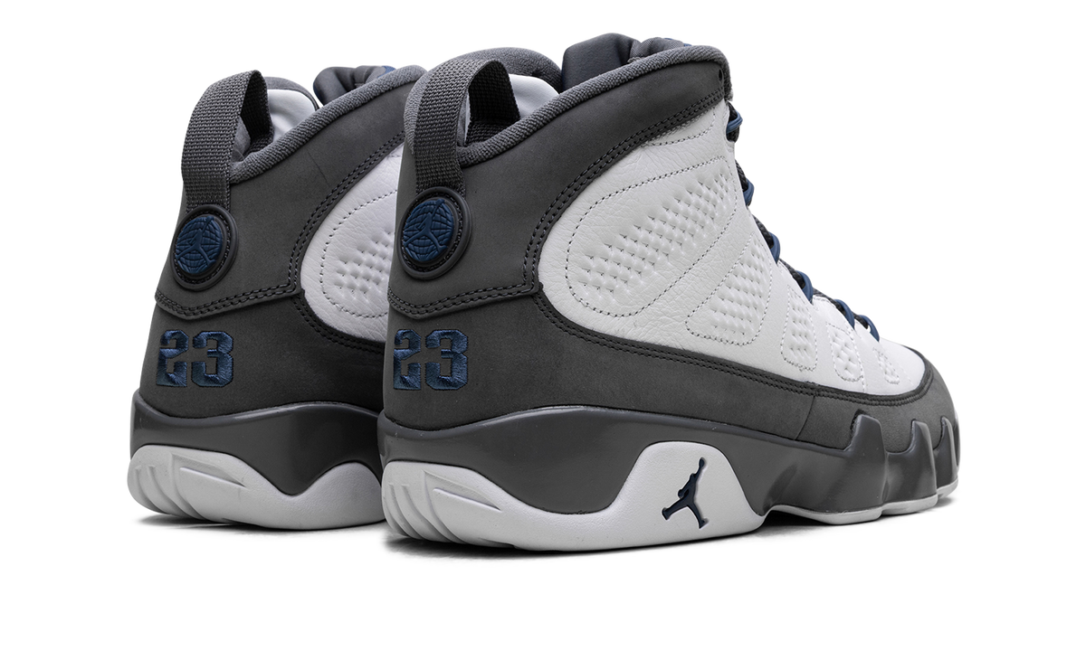 Air Jordan 9 3