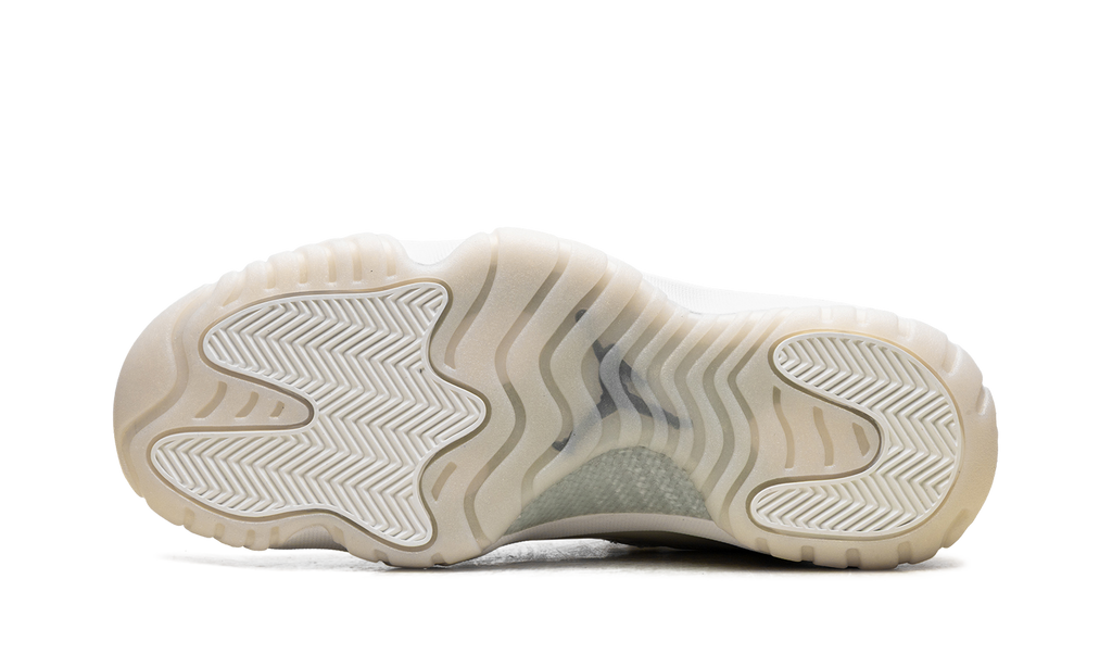 Air Jordan 11 WMNS Pearl AR0715 110