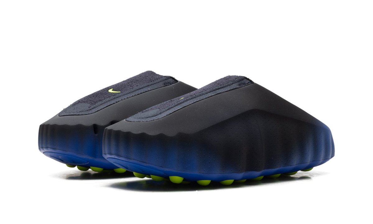 Mind 001 Flyknit 2